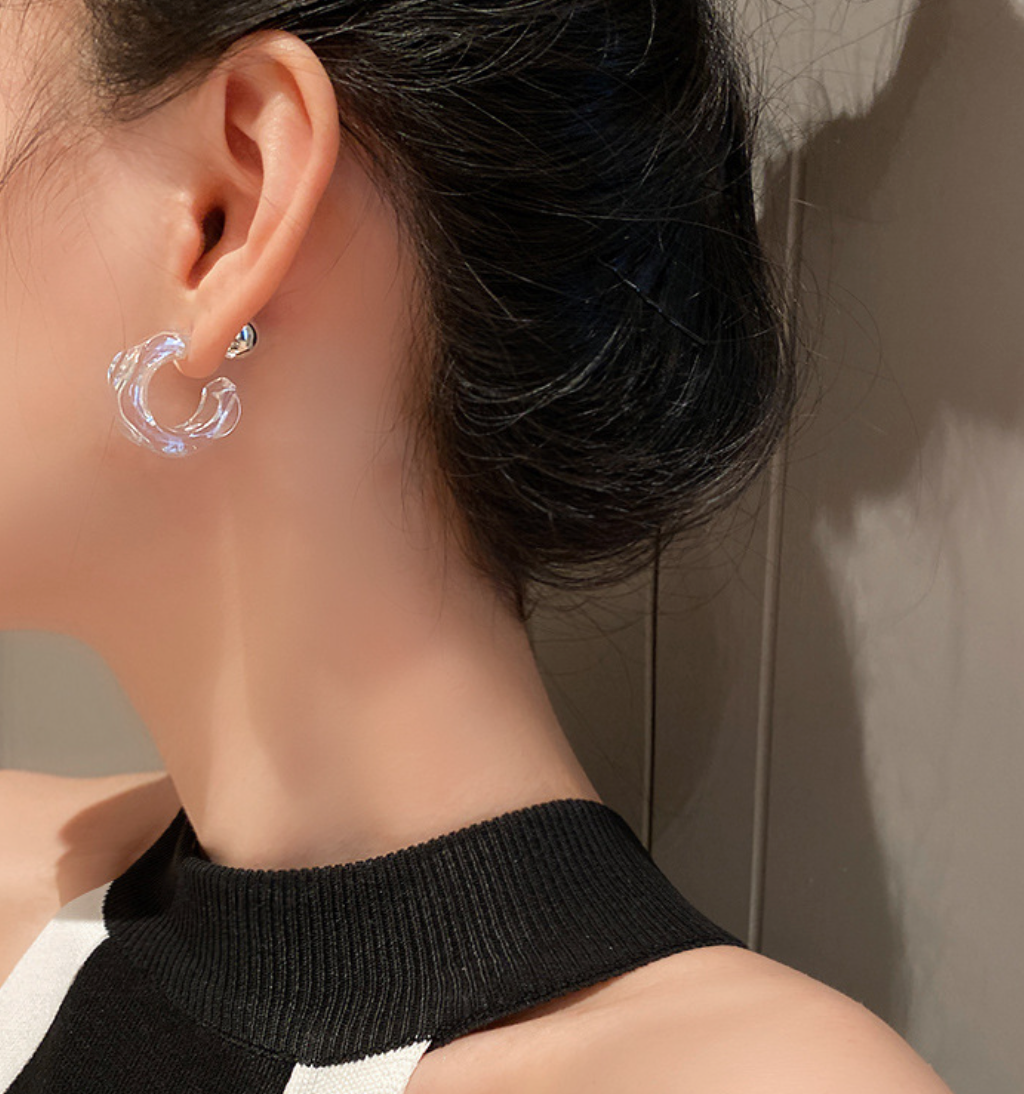 Acrylic C-shaped earrings